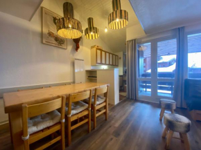 DUPLEX 6P A BELLE-PLAGNE (2050 m), SKIS AUX PIEDS, EN PLEIN CŒURS DE LA STATION RESIDENCE LE BERYL. Belle-Plagne